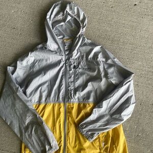 Columbia Men's Gray and Yellow Hooded Jacket Size Large